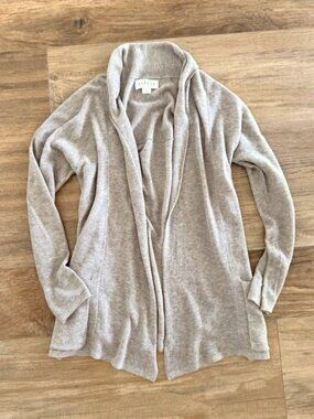 Velvet by Graham & Spencer 100% Cotton Lightweight Cardigan Sweater Beige Taupe